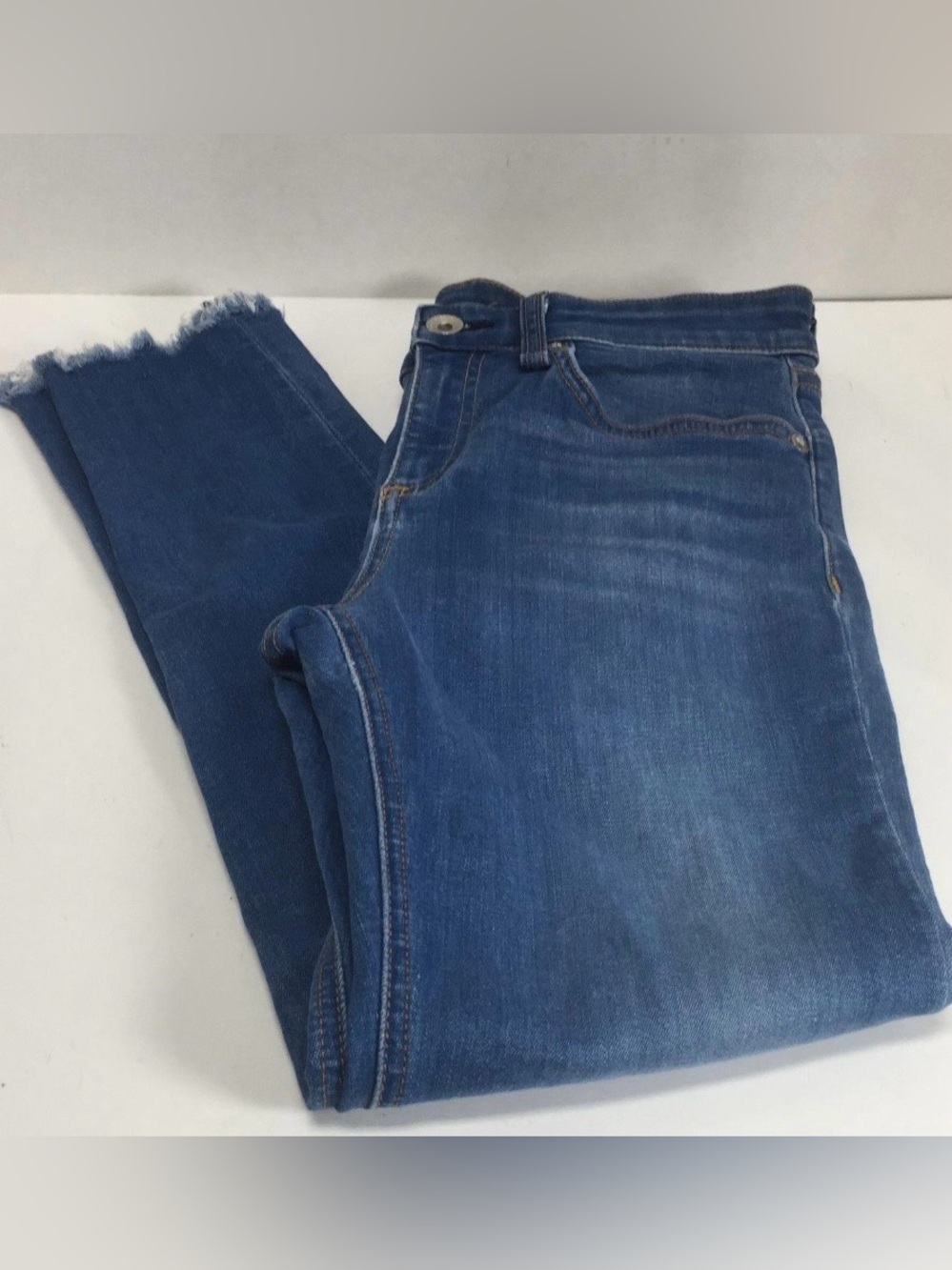 Rag & Bone/Frame Trio of Blue Denim Jeans - Picture 5 of 6